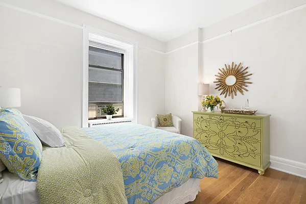 Sold by Compass | media 4