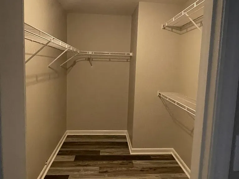 219 W Sunset Cir — Photo 8