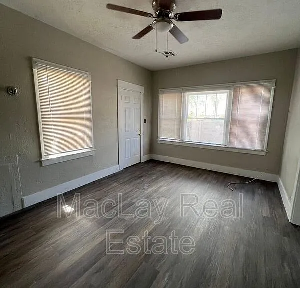 2032 W Adams St #1 — Photo 3
