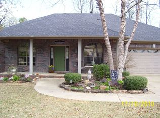 30 Hudson Bay Dr, Maumelle, AR 72113