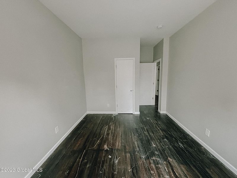 5th image of 12 South Lake Avenue