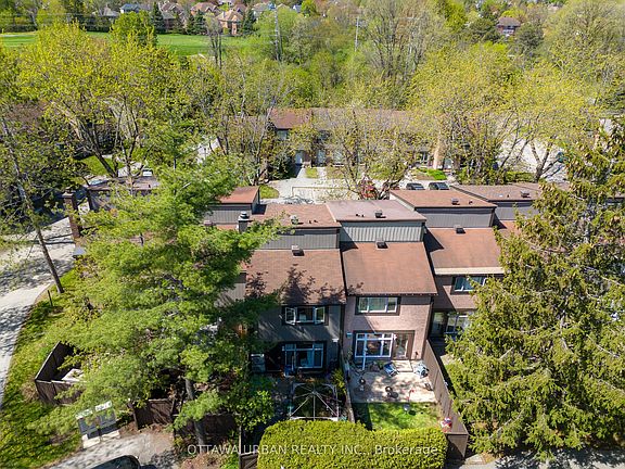 3rd image of 46 Reaney Ct