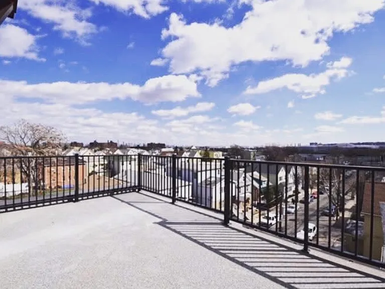 The Hudson Flats — Photo 10