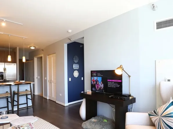 300 W Hubbard St #3106, Chicago, IL 60654