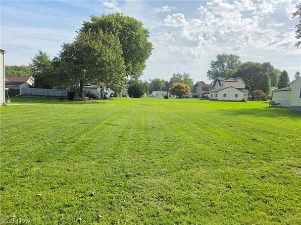 169 River St, Conneaut, OH 44030