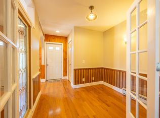 77 Ashland St #B, Jewett City, CT 06351