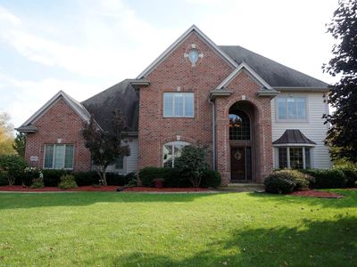 1800 Tallgrass Cir, Waukesha, WI, 53188