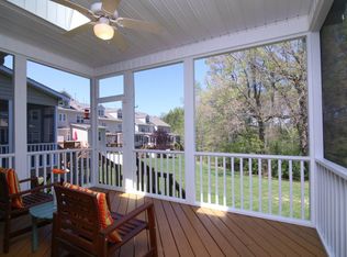 207 Towne Ridge Ln, Chapel Hill, NC 27516