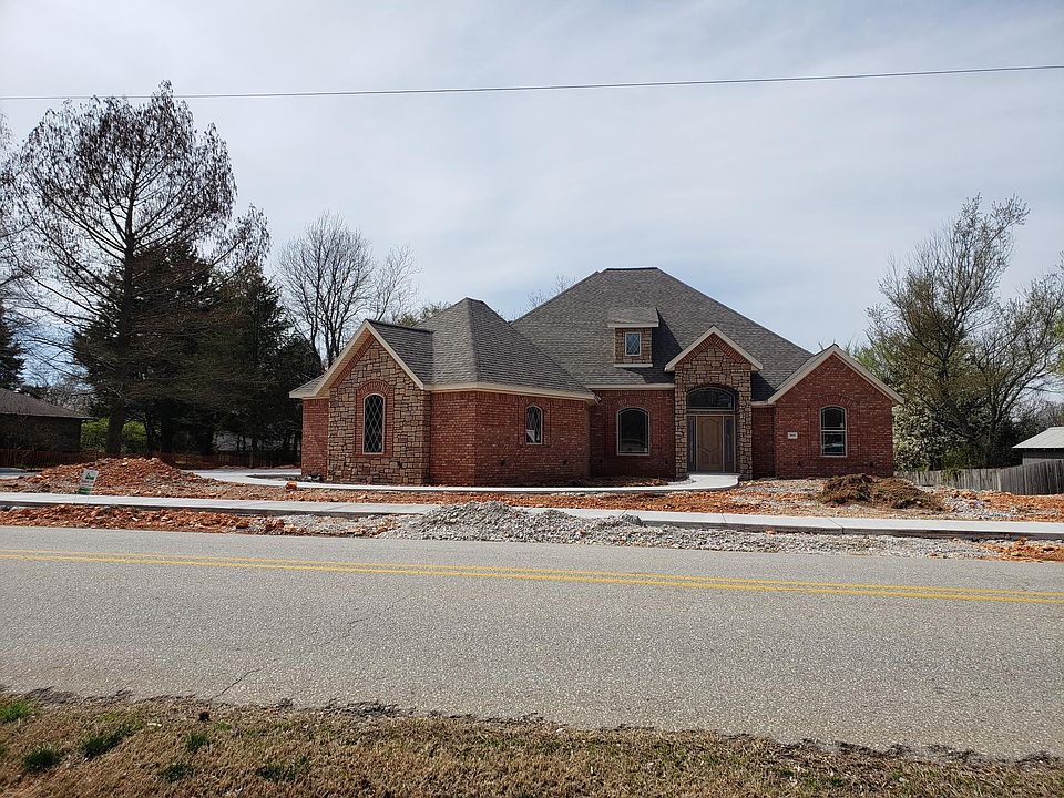 Street View-Front Elevation Daytime