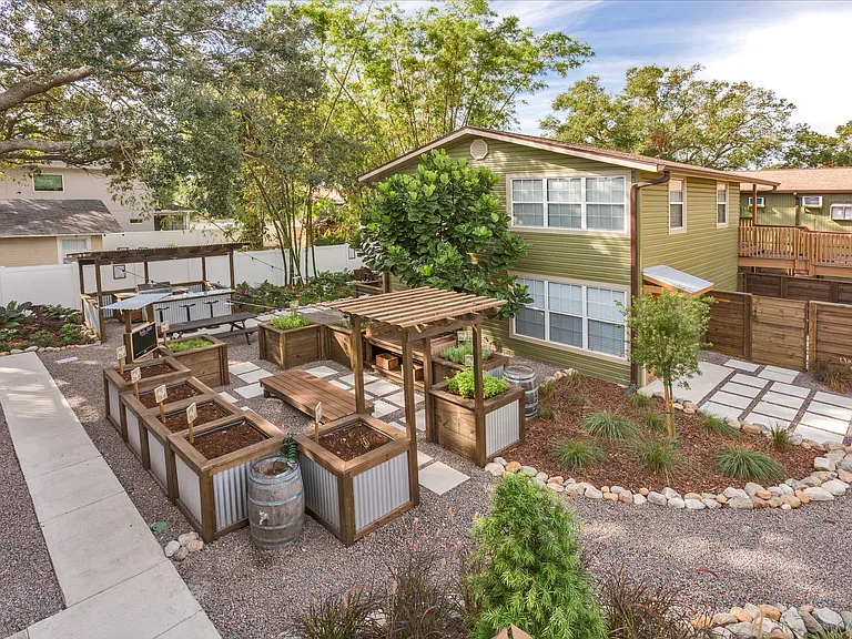 301 S Gomez Ave #G — Photo 1