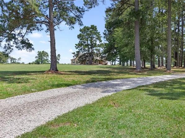237 Morgan Spur, Huntsville, TX 77320