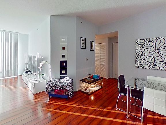 5th image of 7900 Harbor Island Dr APT 516