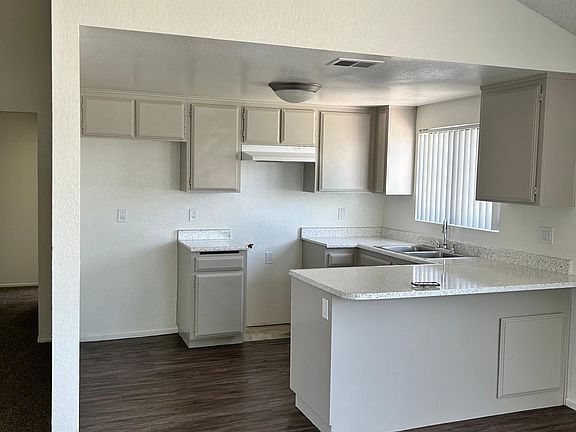 3rd image of 13378 Owen St APT D