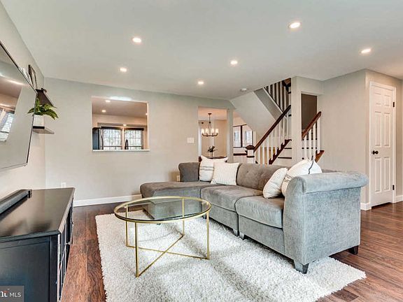 4th image of 6472 Brickleigh Ct