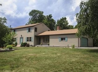 7 Westernview Dr, Wilbraham, MA 01095