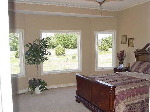 4th image of 2000 Windsor Creek Ct