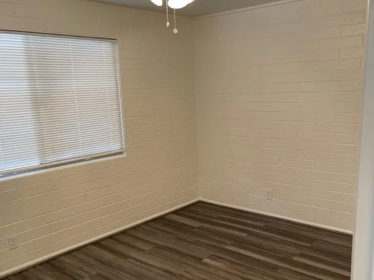 Guest bedroom or your spacious home office!