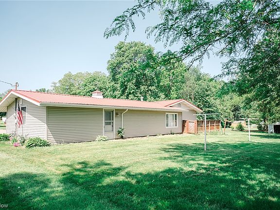 5th image of 137 Terrace Cir