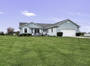 3070 Lally Ct NE, Lowell, MI 49331