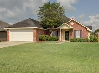 104 Windrush Ln, Lafayette, LA 70506