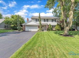 6966 Apple Creek Rd, Sylvania, OH 43560