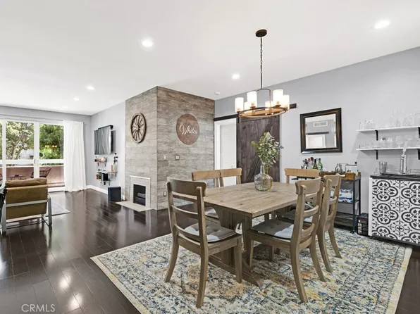 11225 Peach Grove St Unit 102, North Hollywood, CA 91601