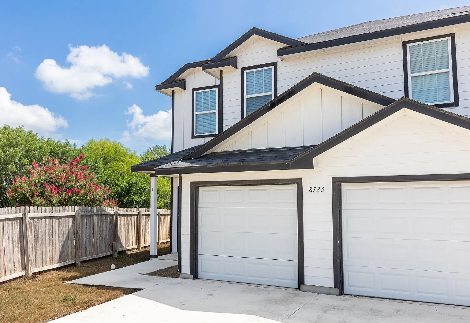3 bed, 2.5 bath, 1200 sqft, $1,295 — Photo 2