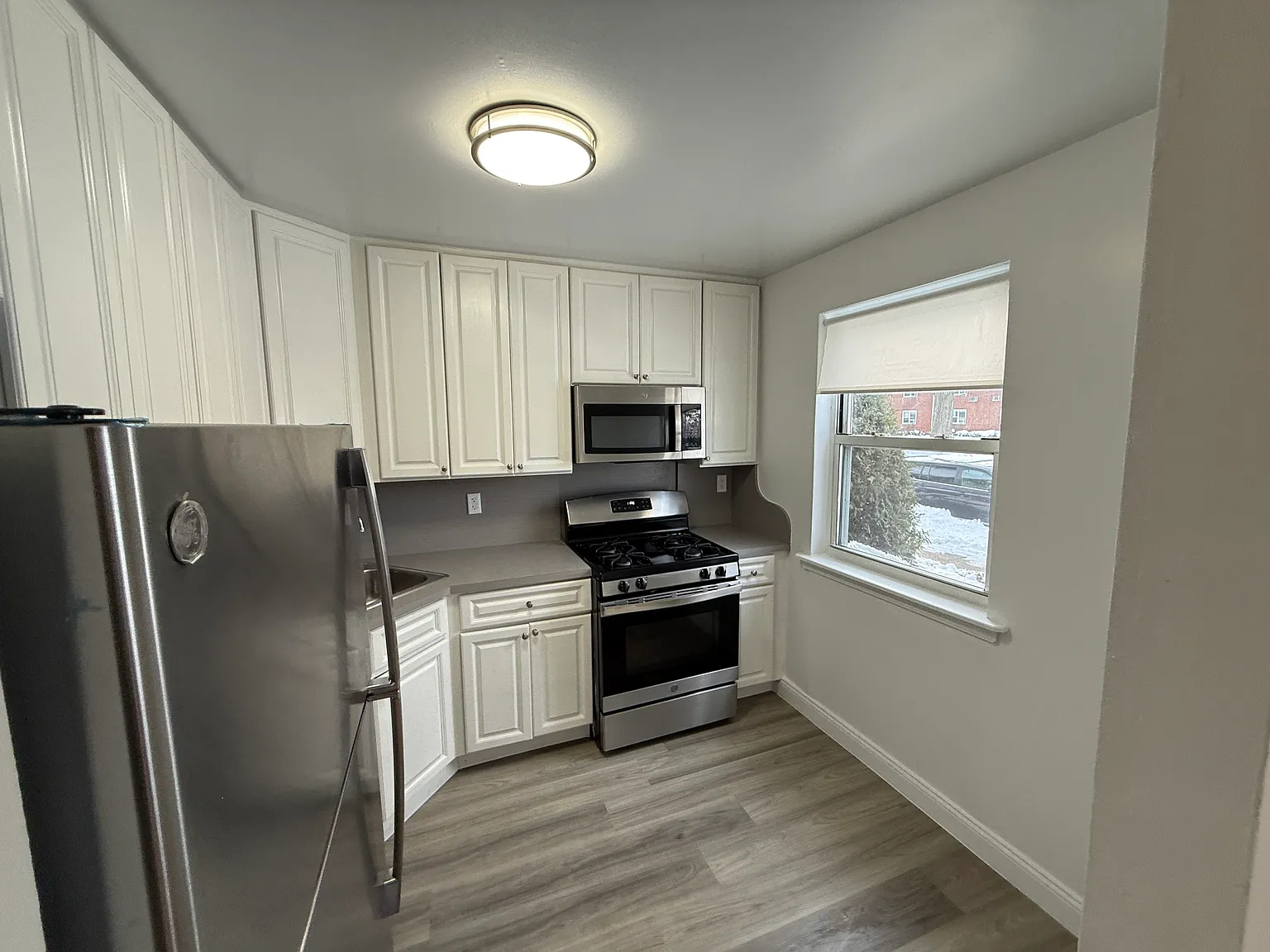 1 bed, 740 sqft, $2,395 — Photo 2