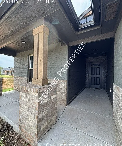 4004 N West 175th Pl — Photo 2