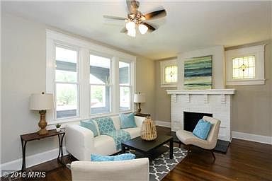 Spacious living room!