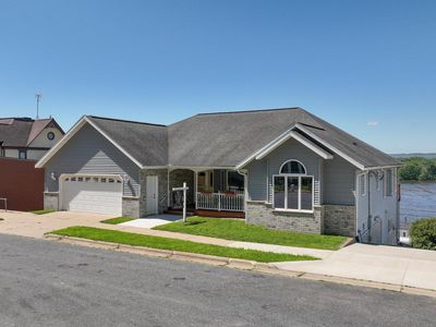 106 S 2nd St, Alma, WI, 54610