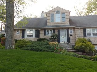 201 Terry Rd, Hartford, CT 06105