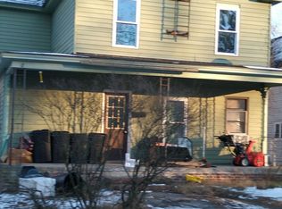 4 Brook St, Hampstead, NH 03038