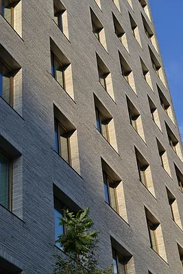 Sold by Corcoran | media 27