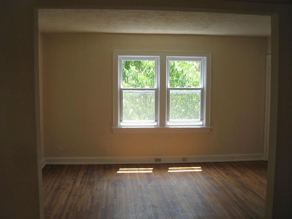 2nd image of 5136 Montgomery Rd APT 2