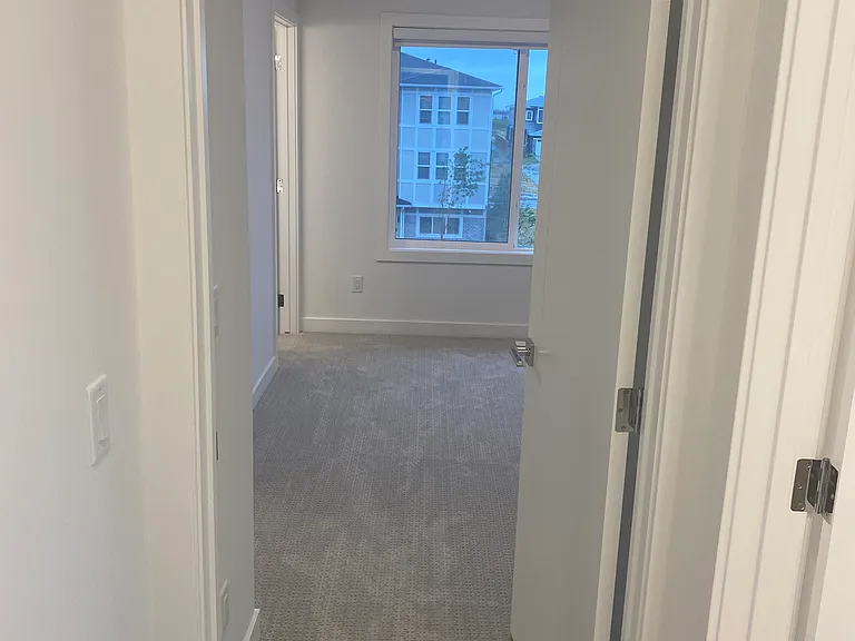280 Chelsea Rd — Photo 25