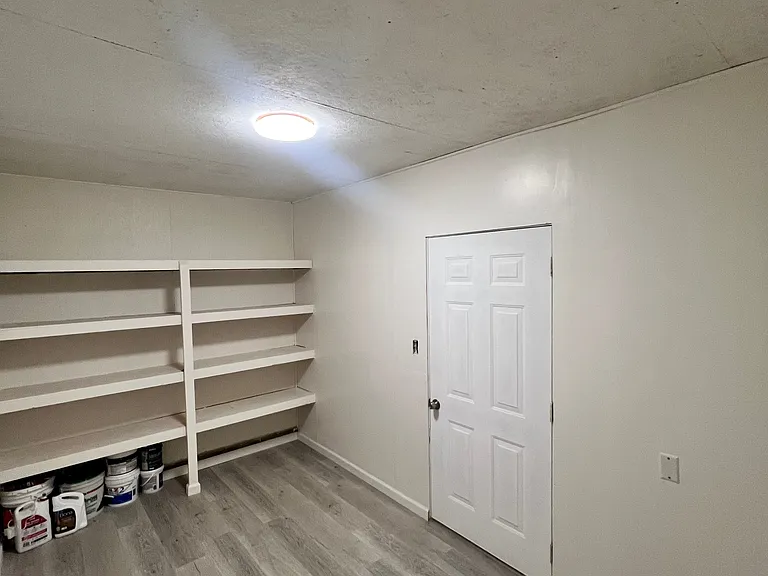 112 Rose Ave — Photo 12