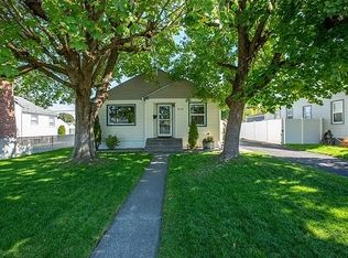 4928 N Hawthorne St, Spokane, WA 99205