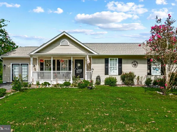 2421 Pittston Rd, Fredericksburg, VA 22408