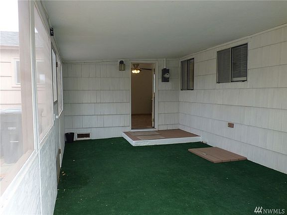 4th image of 238 W Knolls Vista Dr