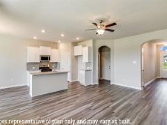 2nd image of 306 Windsor Woods Dr