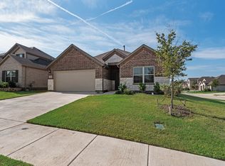 8900 Bronze Meadow Dr, Fort Worth, TX 76131