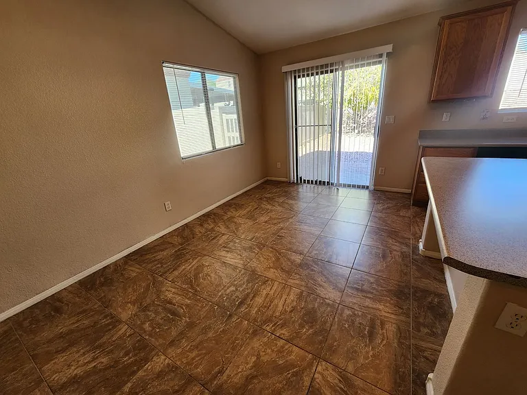 616 Seneca Ridge Ave — Photo 8