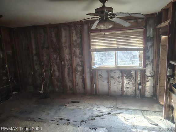 4th image of 20458 Abrahm St