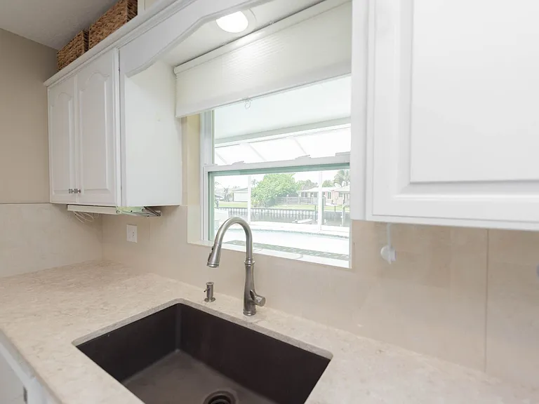 444 Finch Dr — Photo 86