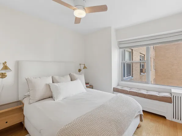 370 East 76th Street image 5 of 8