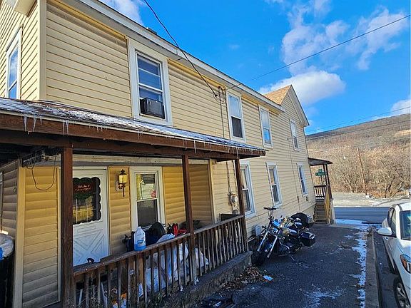 2nd image of 226 E Water St