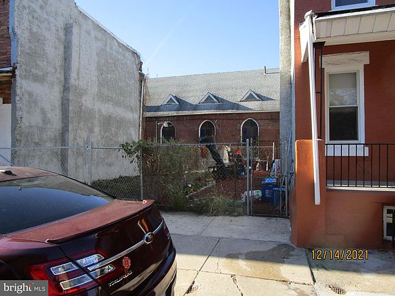 2nd image of 2506 N Myrtlewood St