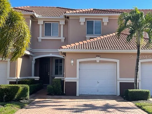 17563 Cherry Ridge Ln — Photo 1