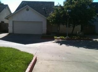 1907 E Century Pl, Lodi, CA 95240